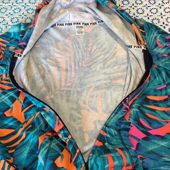 VS PINK Women's Orange and Teal Tropical Print Hoodie jacket M - Picture 10 of 10